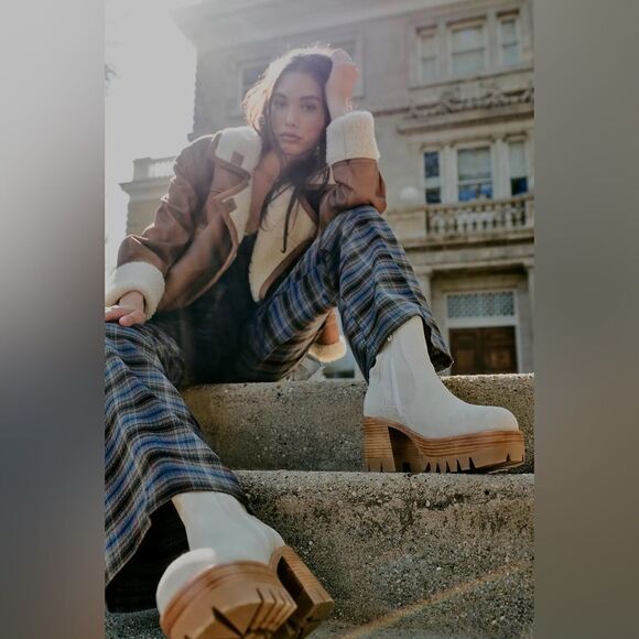 Jeffrey Campbell x Free People Preston Platform Ankle Boots - Picture 1 of 8
